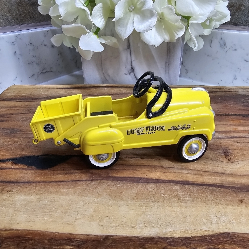 Hallmark Mini Kiddie Car Collection 1953 Murray Dump Truck Vintage